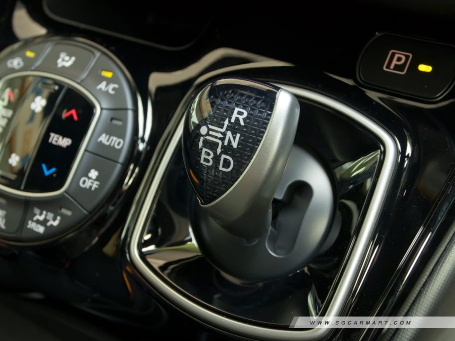 https://i.i-sgcm.com/new_cars/cars/12212/12212_g41