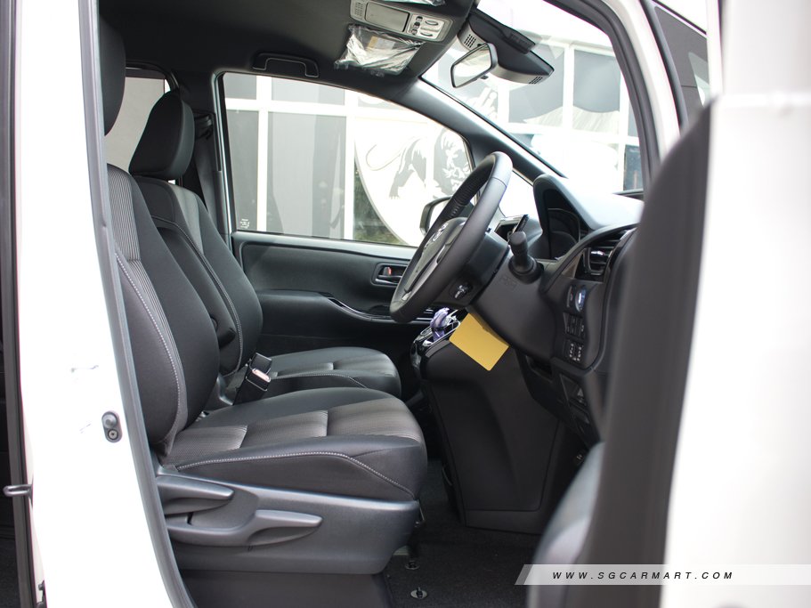 https://i.i-sgcm.com/new_cars/cars/12212/12212_g54