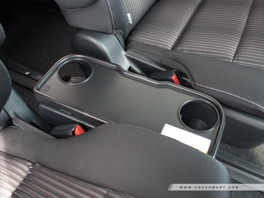 https://i.i-sgcm.com/new_cars/cars/12212/12212_g59