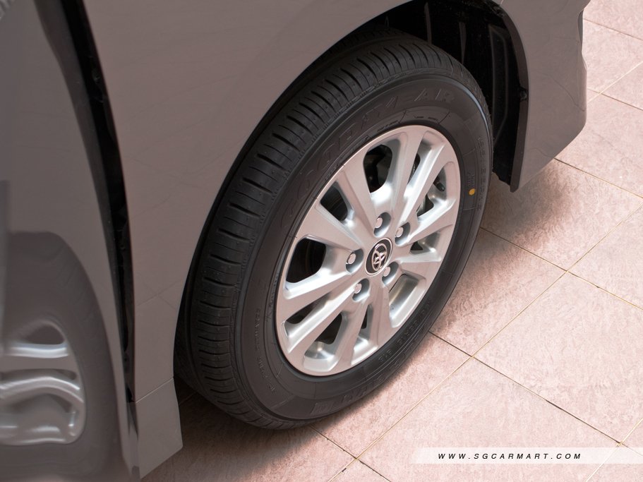 https://i.i-sgcm.com/new_cars/cars/12212/12212_g7