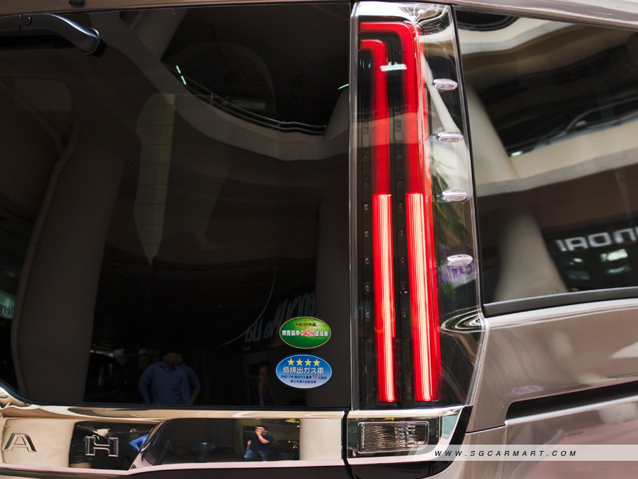 https://i.i-sgcm.com/new_cars/cars/12212/12212_g8