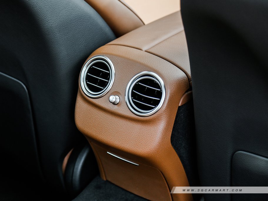 https://i.i-sgcm.com/new_cars/cars/12215/12215_g14
