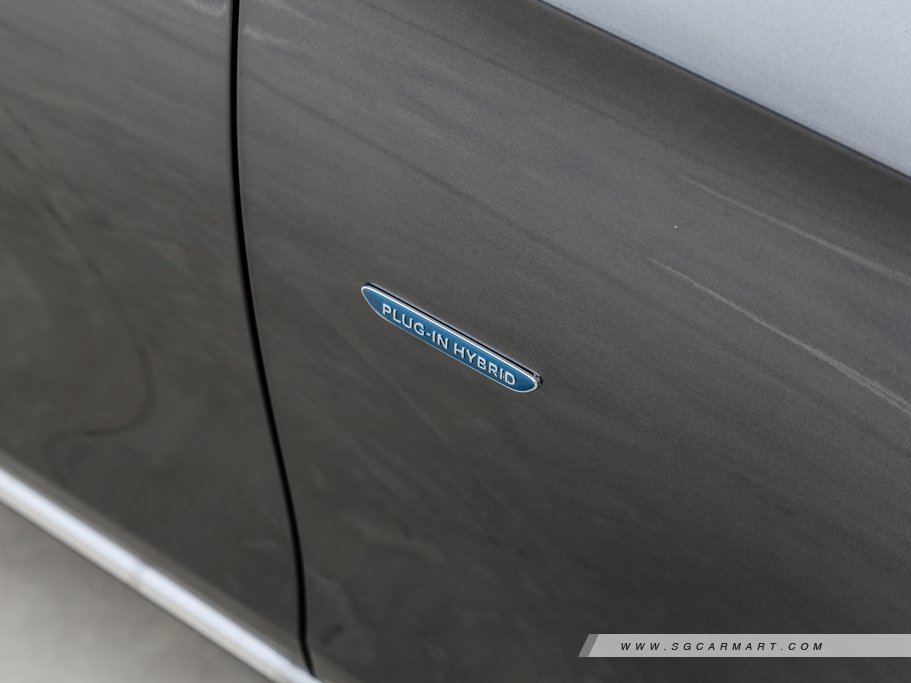 https://i.i-sgcm.com/new_cars/cars/12215/12215_g17