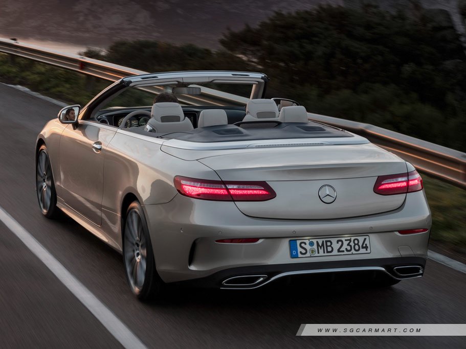Mercedes-Benz E-Class Cabriolet 11