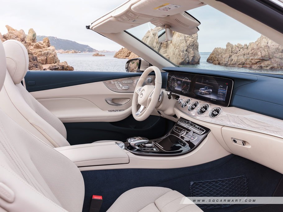 Mercedes-Benz E-Class Cabriolet 17