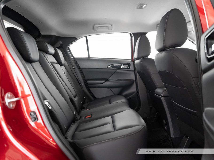 https://i.i-sgcm.com/new_cars/cars/12218/12218_g113