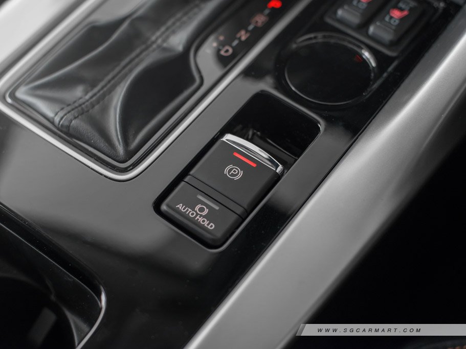 https://i.i-sgcm.com/new_cars/cars/12218/12218_g42