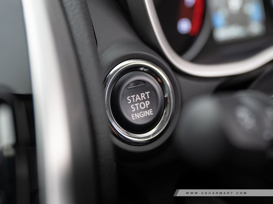 https://i.i-sgcm.com/new_cars/cars/12218/12218_g64