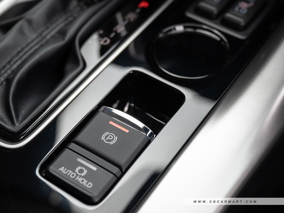 https://i.i-sgcm.com/new_cars/cars/12218/12218_g68