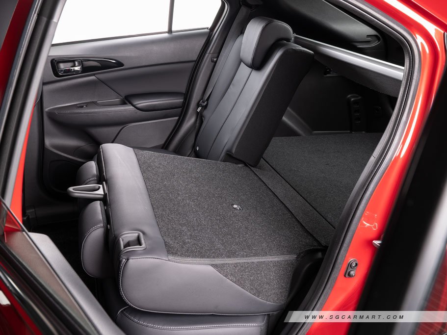 https://i.i-sgcm.com/new_cars/cars/12218/12218_g70