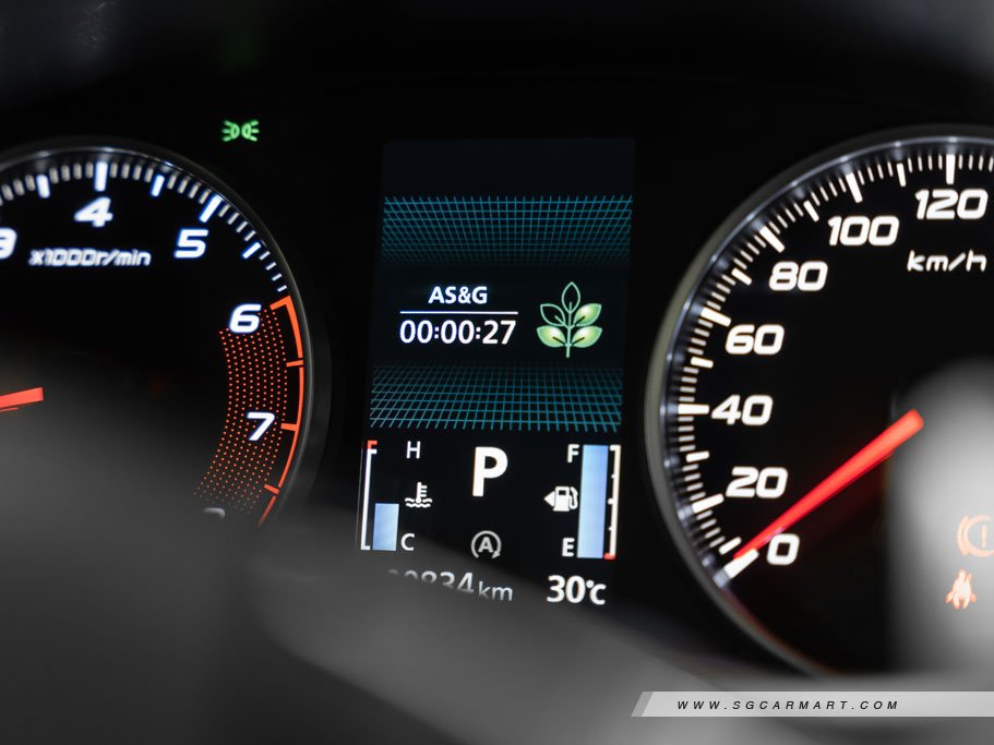 https://i.i-sgcm.com/new_cars/cars/12218/12218_g94