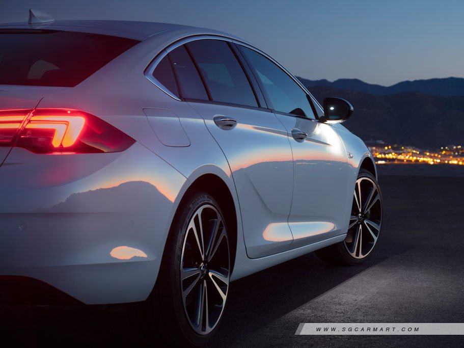 https://i.i-sgcm.com/new_cars/cars/12220/12220_g12