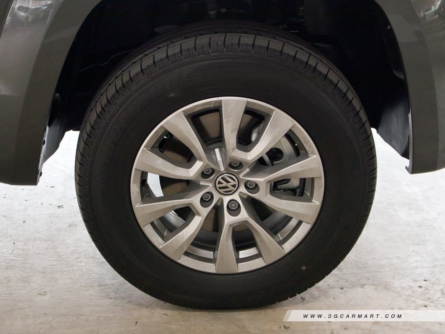https://i.i-sgcm.com/new_cars/cars/12221/12221_g15