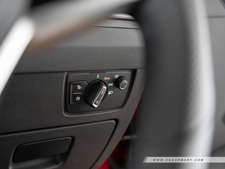 https://i.i-sgcm.com/new_cars/cars/12225/12225_g153