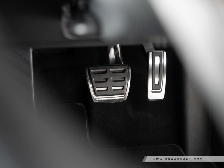 https://i.i-sgcm.com/new_cars/cars/12225/12225_g155