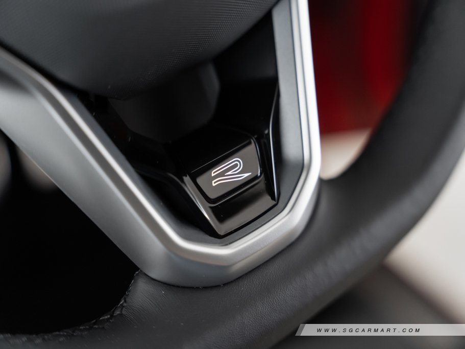 https://i.i-sgcm.com/new_cars/cars/12225/12225_g160