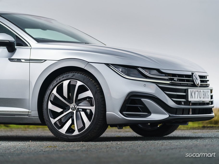 https://i.i-sgcm.com/new_cars/cars/12225/12225_g69