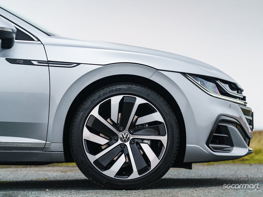 https://i.i-sgcm.com/new_cars/cars/12225/12225_g72