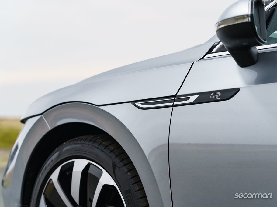 https://i.i-sgcm.com/new_cars/cars/12225/12225_g78