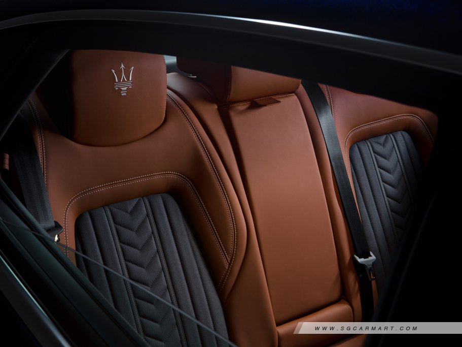 https://i.i-sgcm.com/new_cars/cars/12226/12226_g12