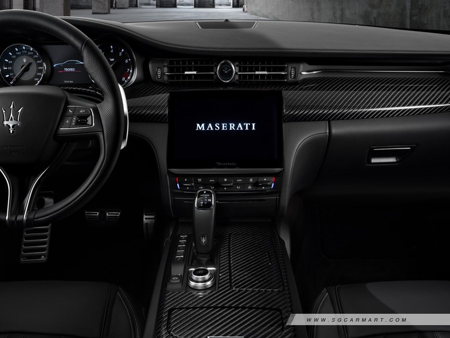 https://i.i-sgcm.com/new_cars/cars/12226/12226_g30