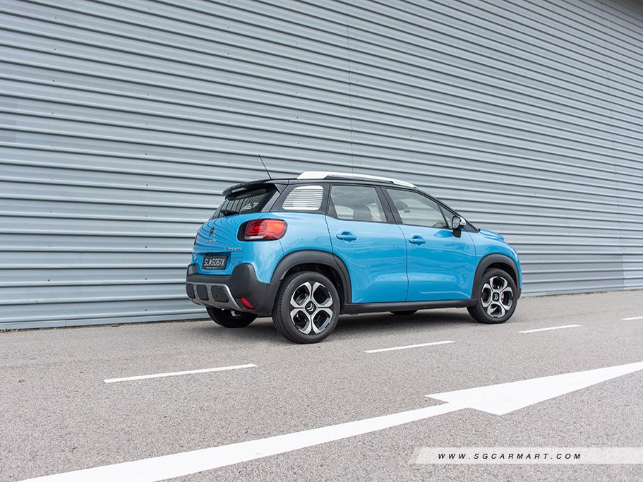 https://i.i-sgcm.com/new_cars/cars/12227/12227_g22