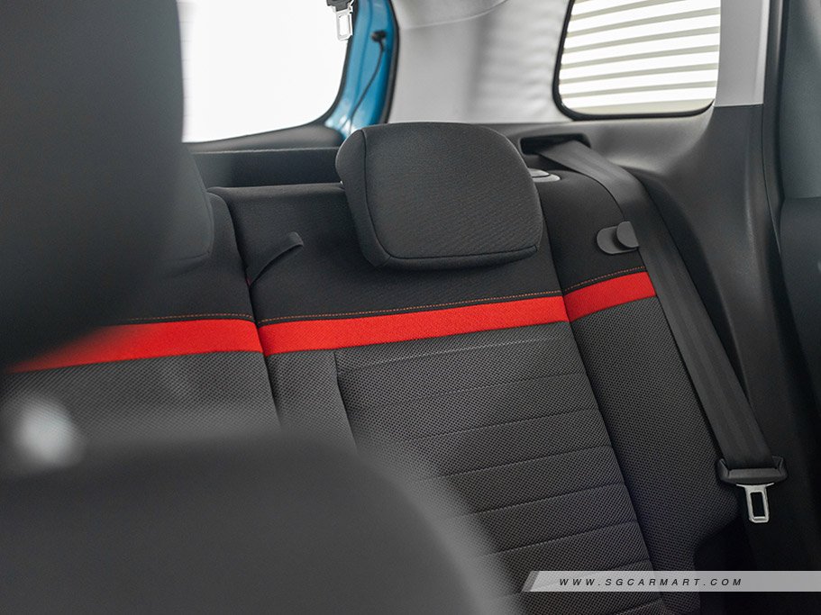 https://i.i-sgcm.com/new_cars/cars/12227/12227_g40