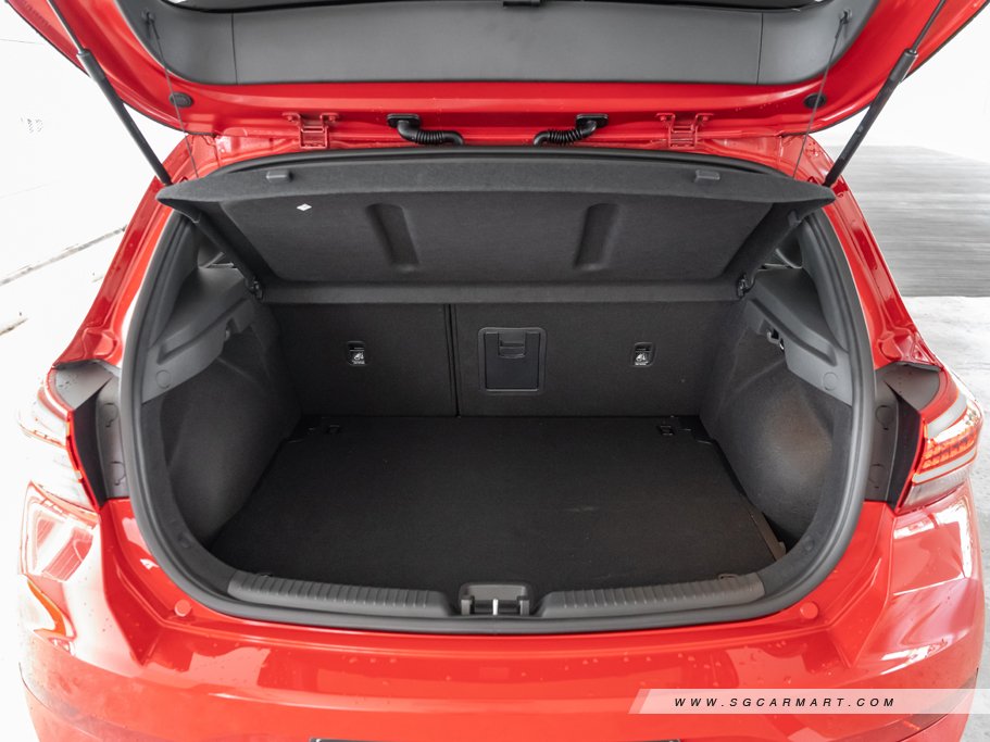 https://i.i-sgcm.com/new_cars/cars/12230/12230_g107