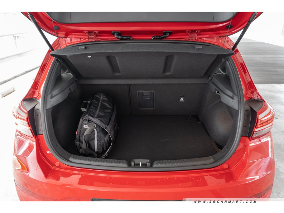 https://i.i-sgcm.com/new_cars/cars/12230/12230_g108