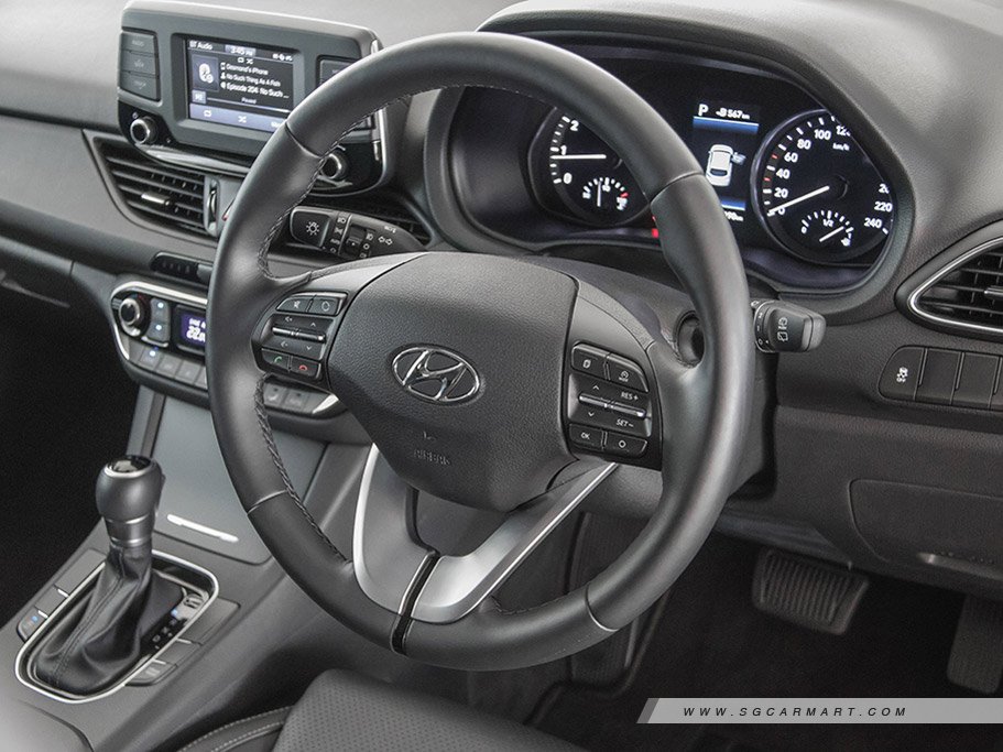https://i.i-sgcm.com/new_cars/cars/12230/12230_g44