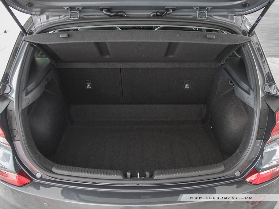 https://i.i-sgcm.com/new_cars/cars/12230/12230_g52