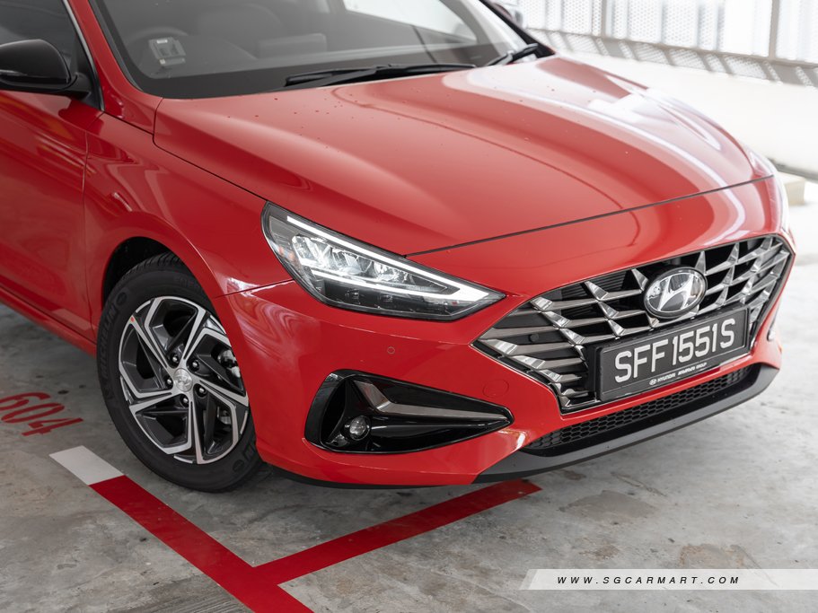 https://i.i-sgcm.com/new_cars/cars/12230/12230_g77