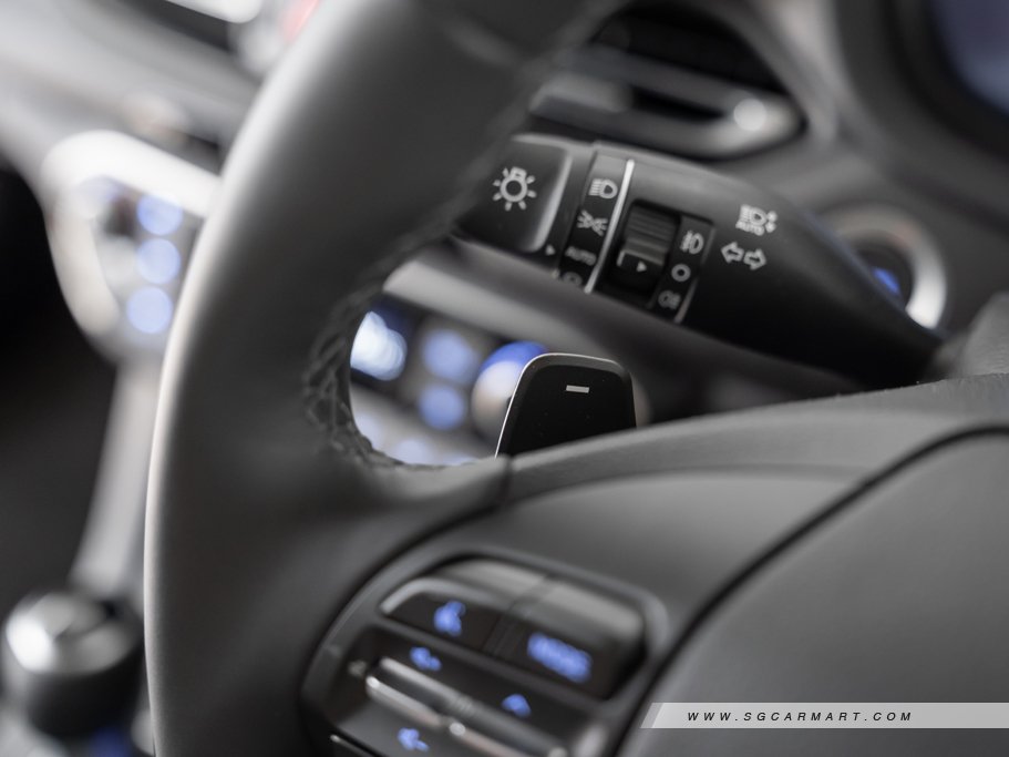 https://i.i-sgcm.com/new_cars/cars/12230/12230_g90