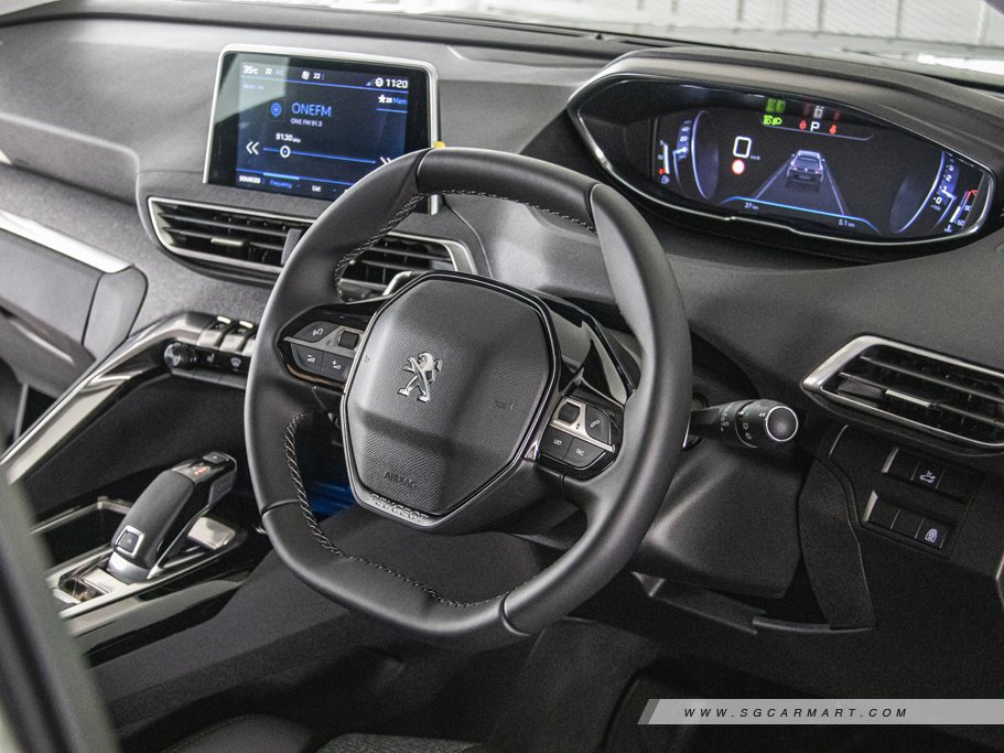 https://i.i-sgcm.com/new_cars/cars/12233/12233_g114