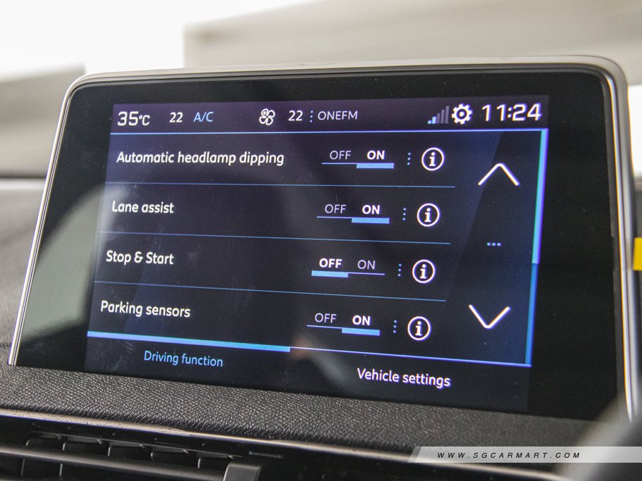 https://i.i-sgcm.com/new_cars/cars/12233/12233_g122