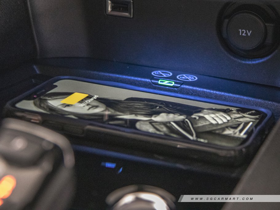 https://i.i-sgcm.com/new_cars/cars/12233/12233_g126