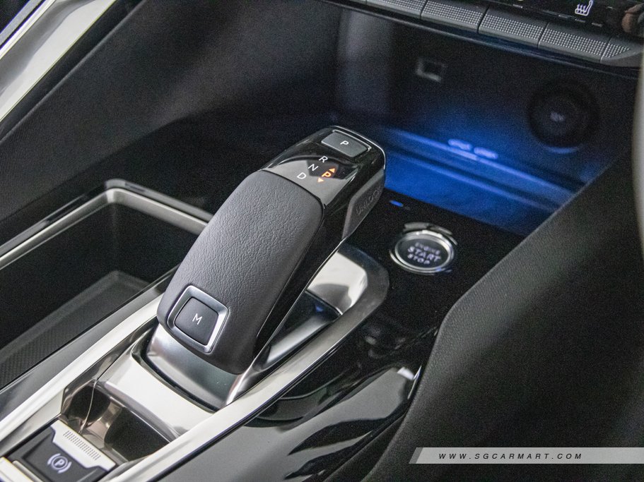 https://i.i-sgcm.com/new_cars/cars/12233/12233_g128
