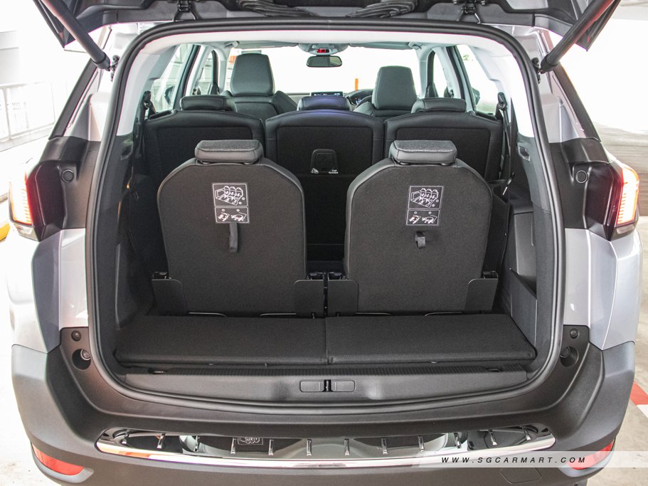 https://i.i-sgcm.com/new_cars/cars/12233/12233_g133