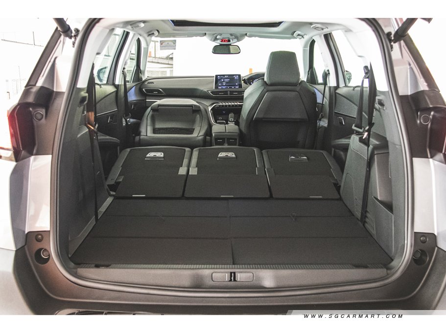 https://i.i-sgcm.com/new_cars/cars/12233/12233_g135