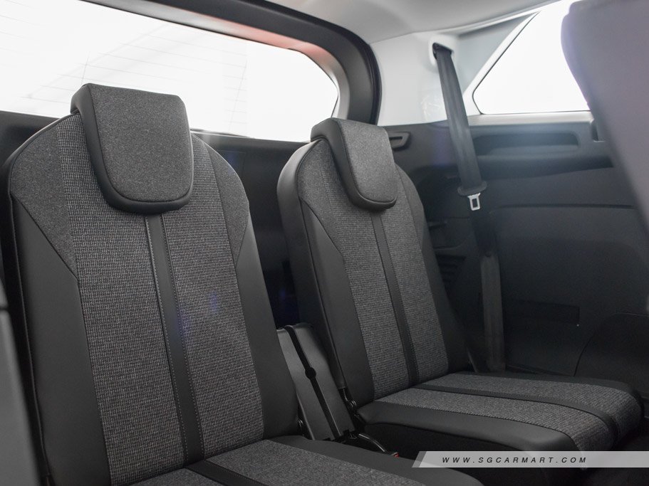 https://i.i-sgcm.com/new_cars/cars/12233/12233_g26