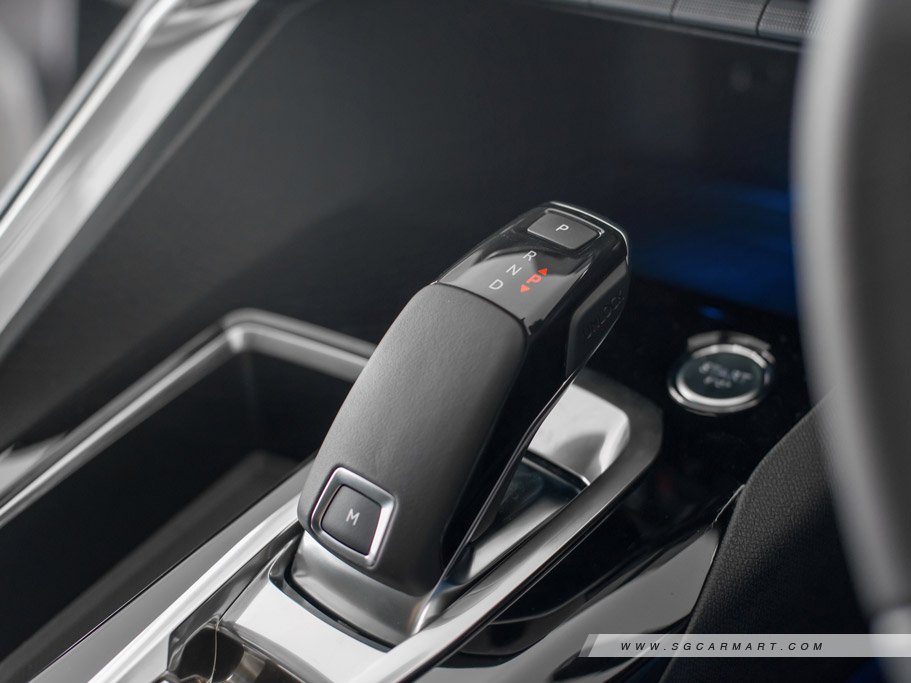 https://i.i-sgcm.com/new_cars/cars/12233/12233_g38