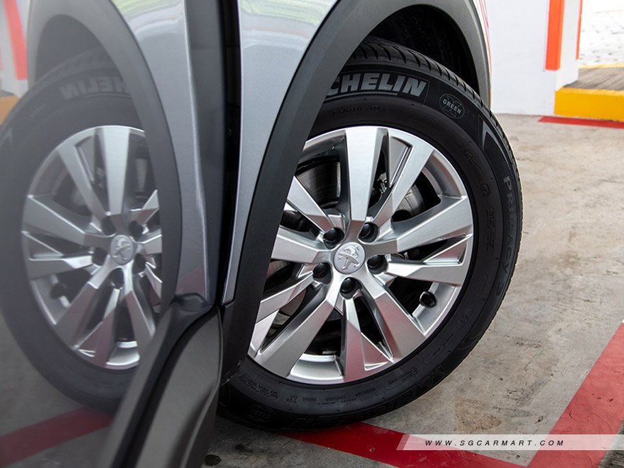https://i.i-sgcm.com/new_cars/cars/12233/12233_g45