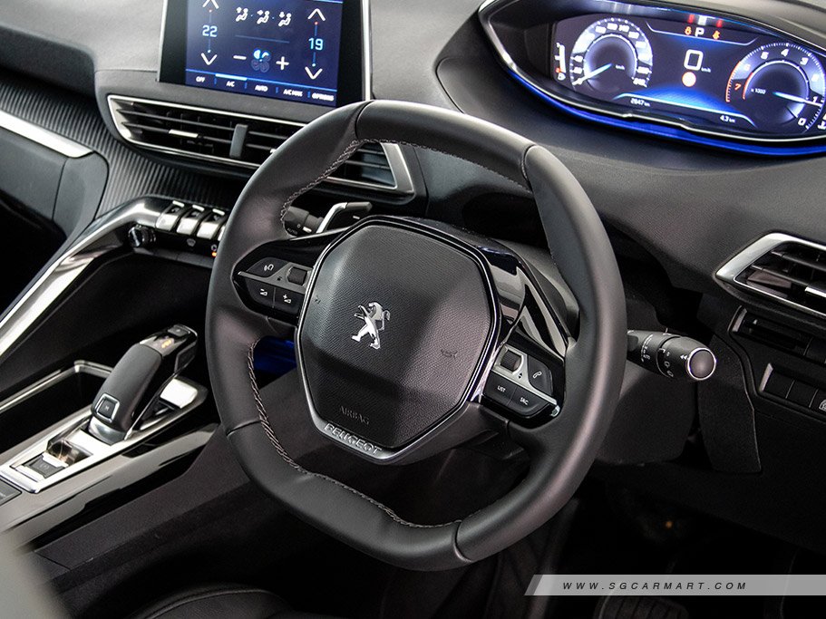 https://i.i-sgcm.com/new_cars/cars/12233/12233_g54