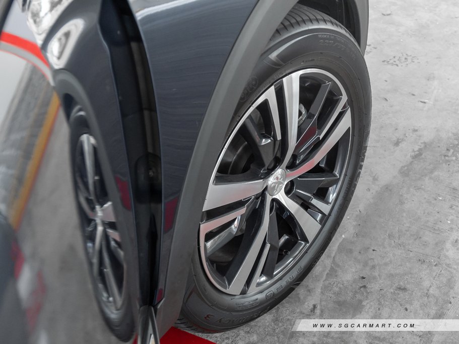 https://i.i-sgcm.com/new_cars/cars/12233/12233_g71