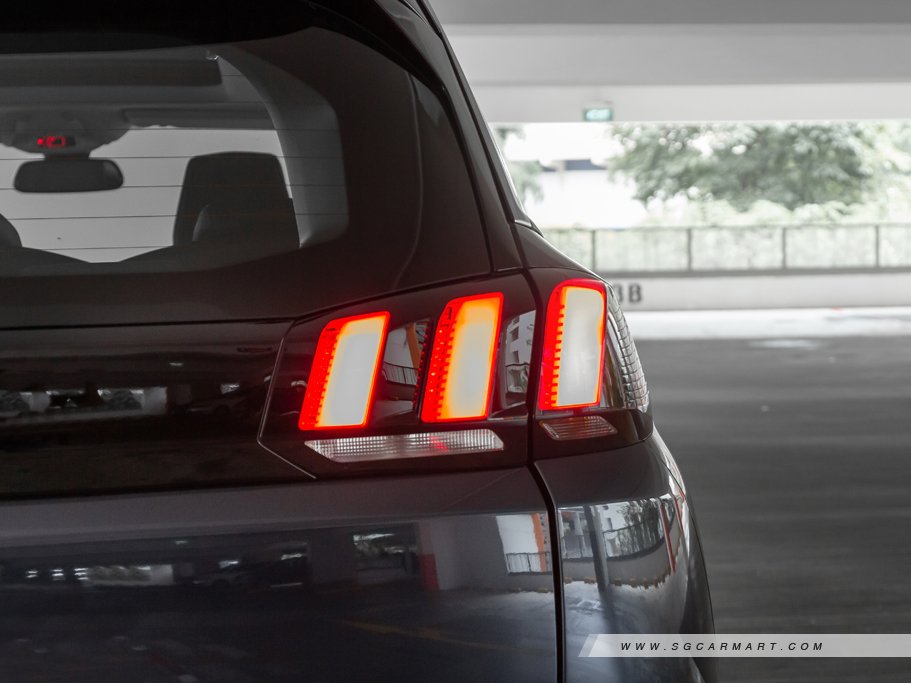 https://i.i-sgcm.com/new_cars/cars/12233/12233_g72