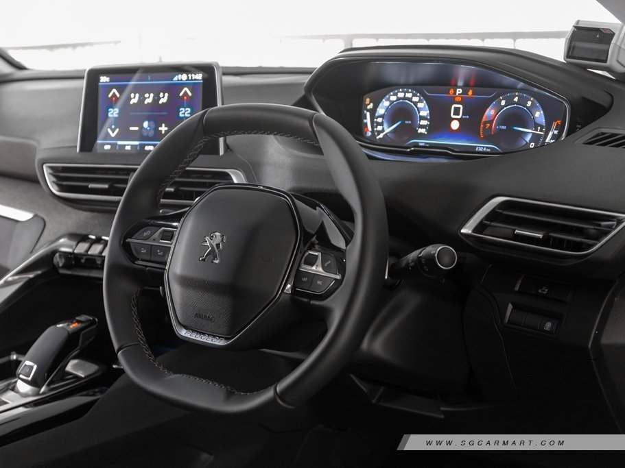 https://i.i-sgcm.com/new_cars/cars/12233/12233_g74