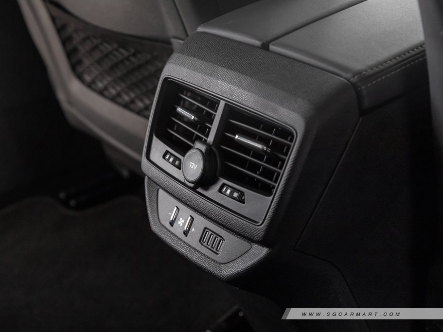 https://i.i-sgcm.com/new_cars/cars/12233/12233_g95