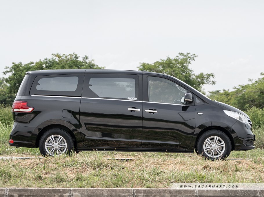 https://i.i-sgcm.com/new_cars/cars/12237/12237_g17