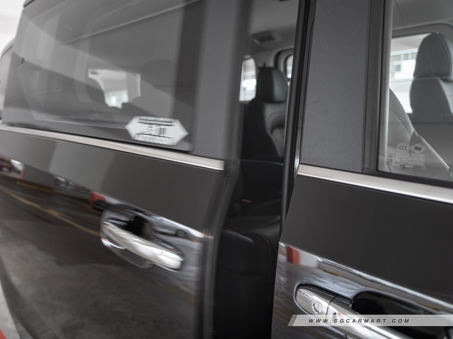 https://i.i-sgcm.com/new_cars/cars/12237/12237_g22