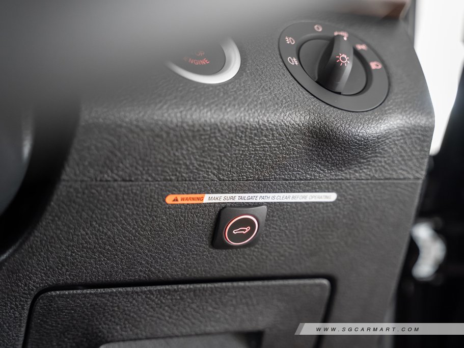 https://i.i-sgcm.com/new_cars/cars/12237/12237_g27